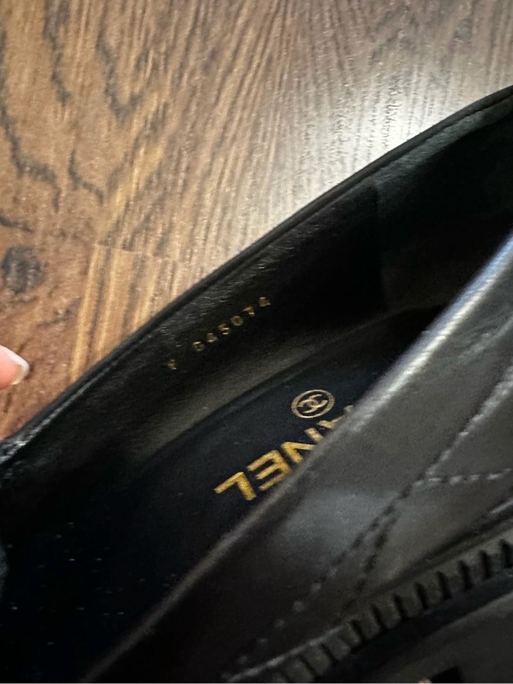 CHANEL 23A Black Quilted Calfskin Leather Loafers with Gold CC - Picture 8 of 11